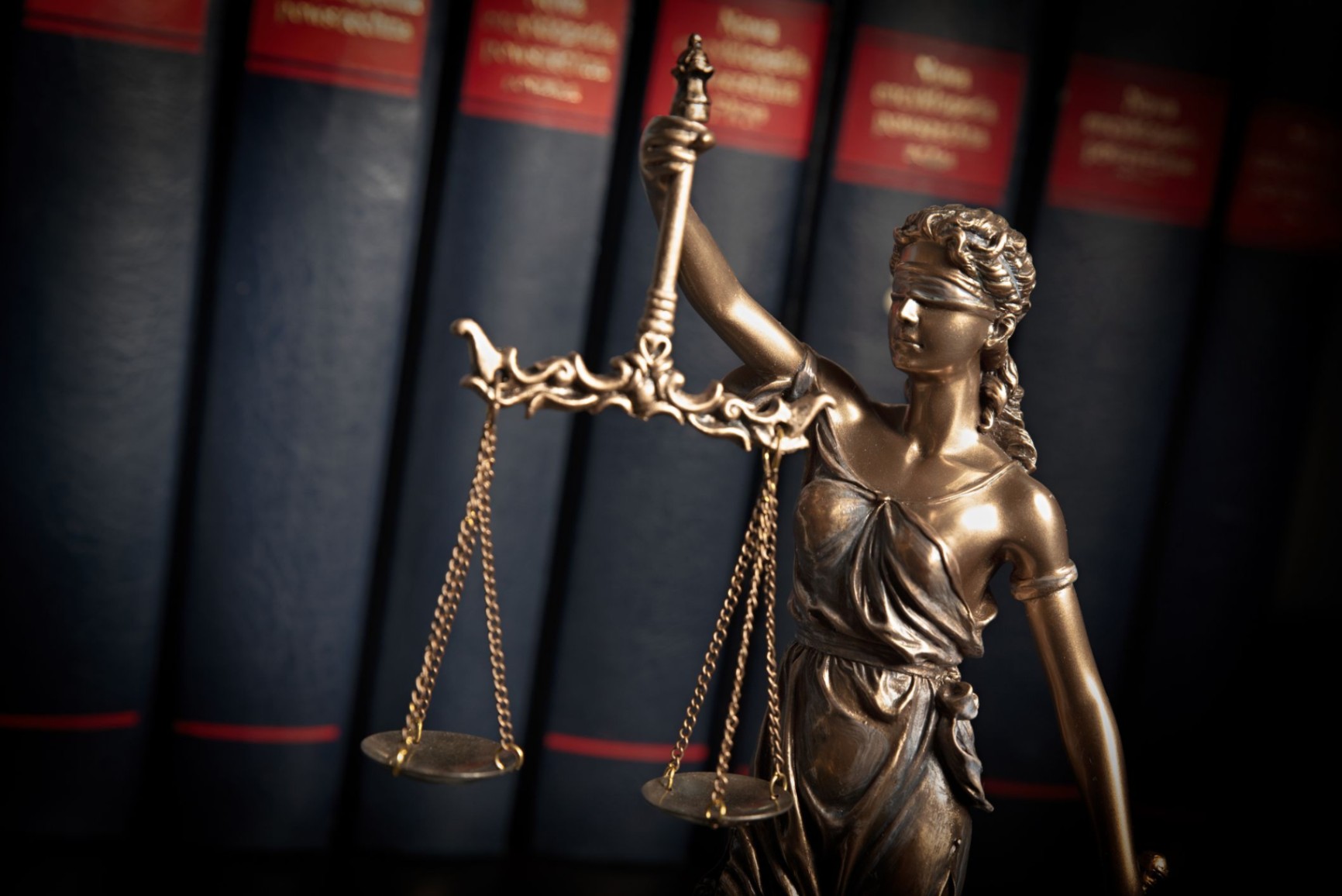Advogados não trabalham apenas na advocacia - Conheça outras carreiras do Direito