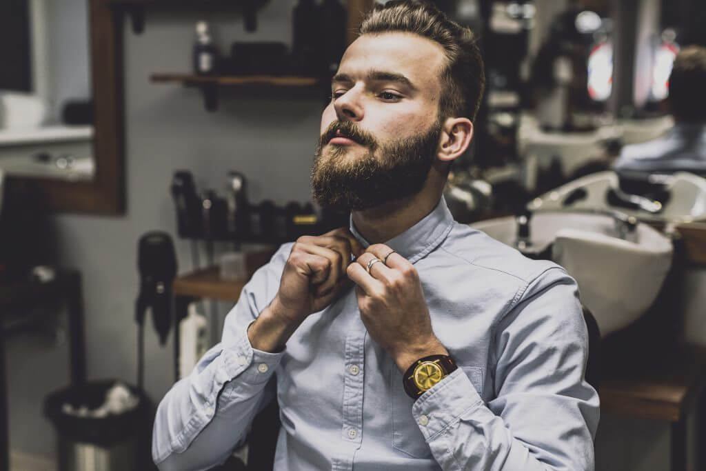 É preciso fazer a barba para ir na entrevista de emprego?