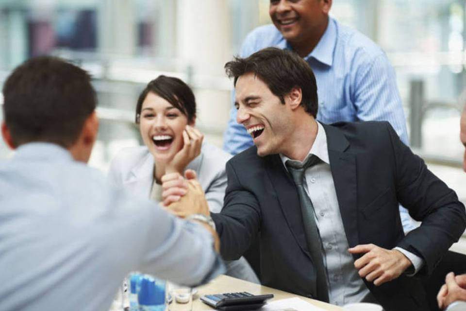 Conheça as empresas que têm os funcionários mais felizes no Brasil